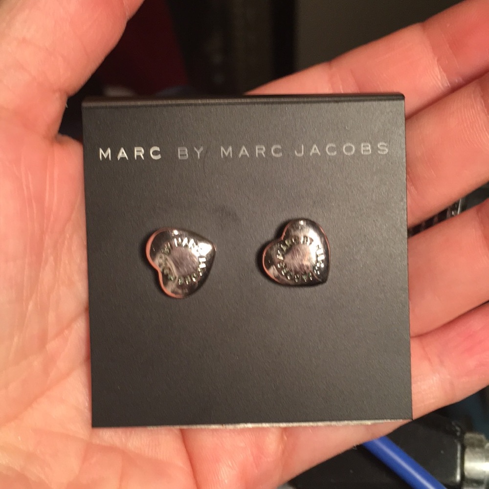 Marc by Marc jacobs heart studs